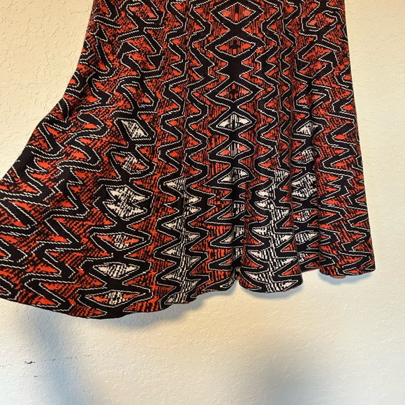 NIC+ZOE Vibrant Red and Black A-Line Knit A-Line, Tribal Inspired Print Size S - Picture 3 of 7
